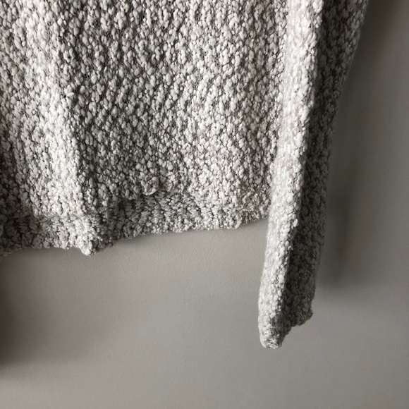 *SOLD* Kaisely Grey White Ovesized Chunky Knit Sweater - Picture 5 of 6